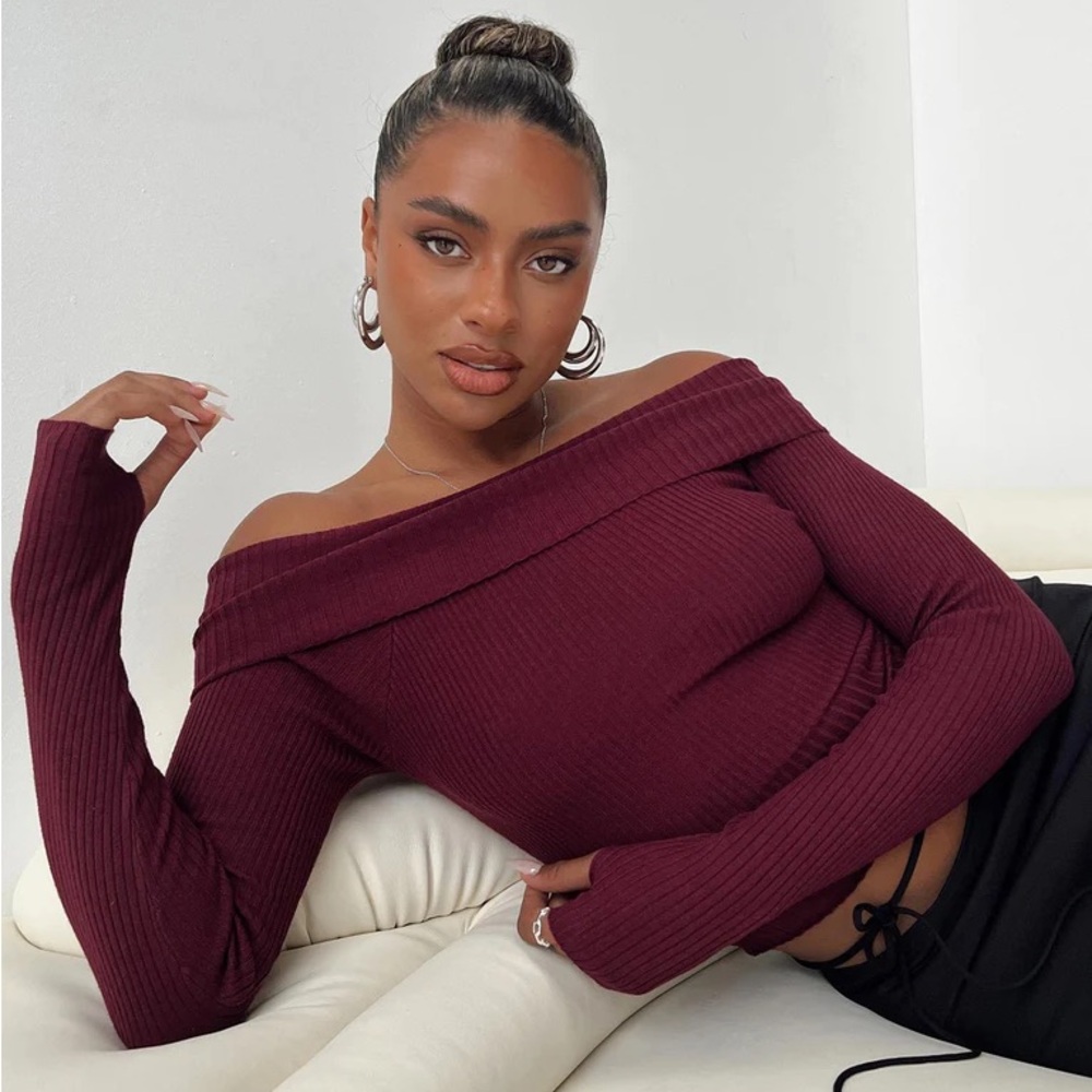 NWOT PRINCESS POLLY MORLEY OFF SHOULDER SWEATER BURGUNDY KNIT TOP SHIRT XS / S
